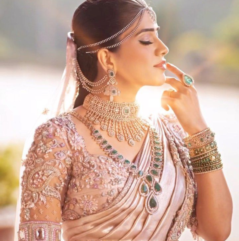 South Indian Bridal Beauty: Stunning Traditional Ensembles